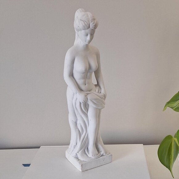 Greek Goddess Sculpture Woman Bust Statue Figurine White - vintage ? - Picture 1 of 4